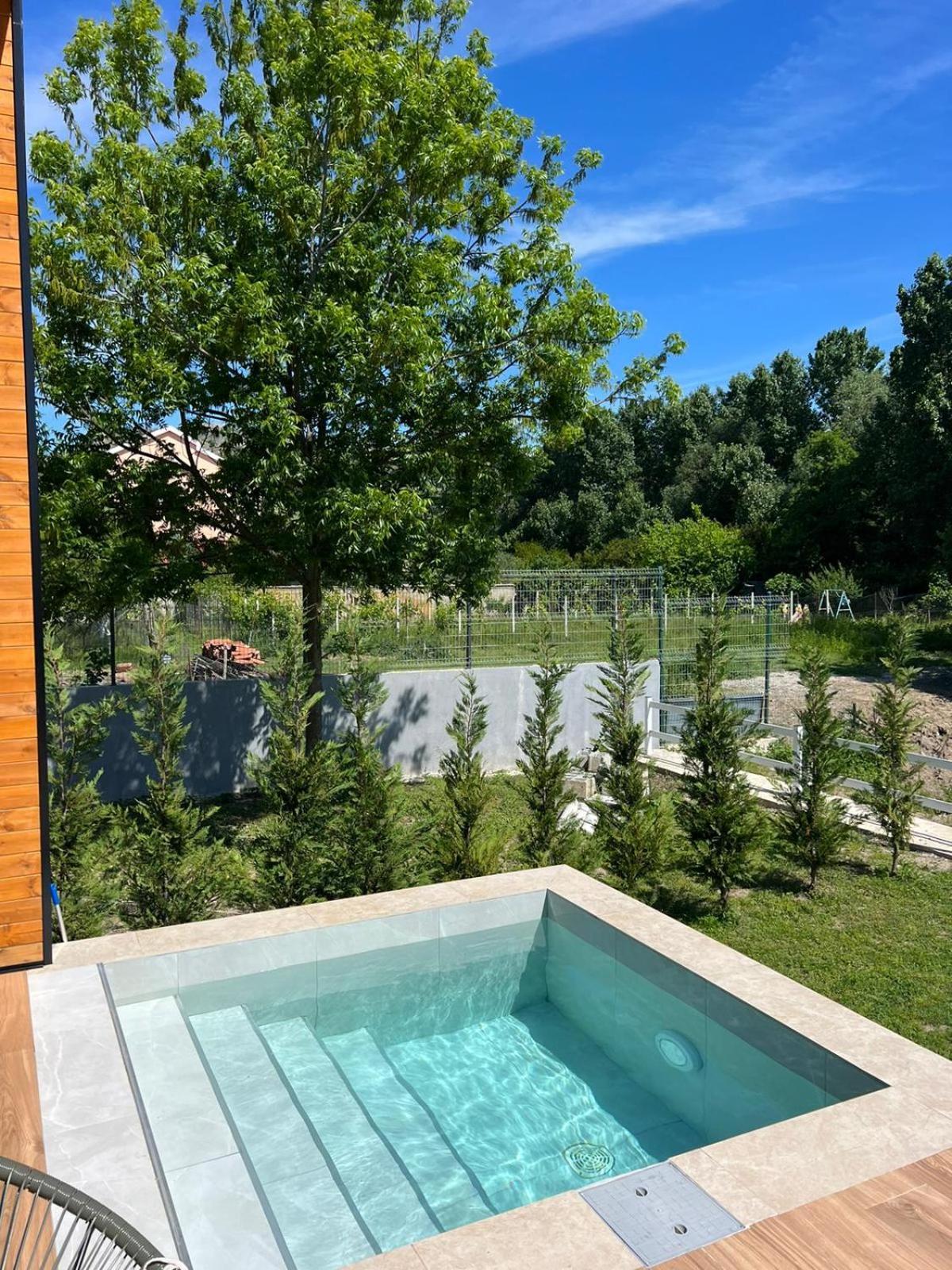 Villa Teverde Shkodër エクステリア 写真