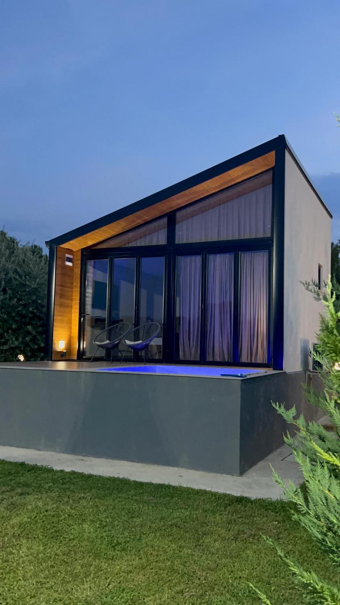 Villa Teverde Shkodër エクステリア 写真