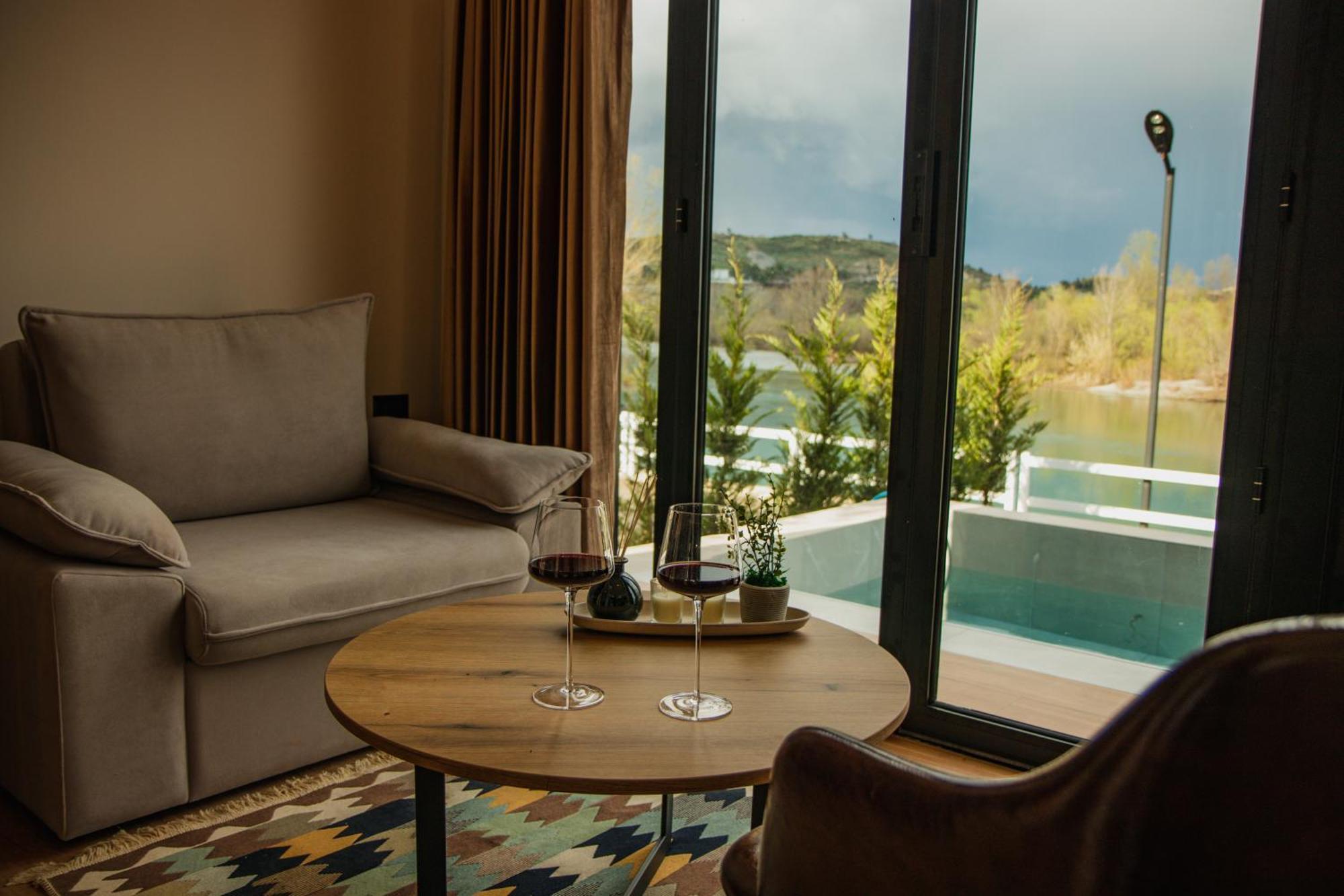 Villa Teverde Shkodër エクステリア 写真